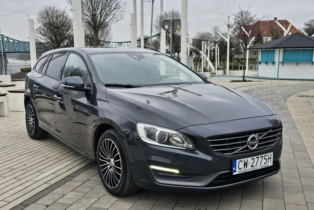 Volvo V60 cena 41900 przebieg: 192000, rok produkcji 2013 z Urzędów małe 562